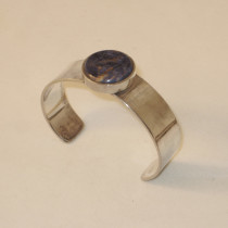 French "Blue Dot" Bracelet, Sterling, Lapis Lazuli round cabochon, marked, c. 1970