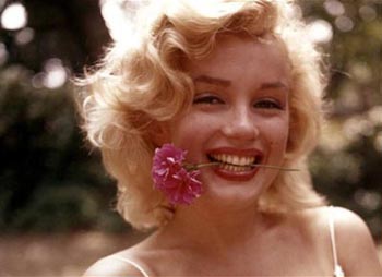 http://historicaldesign.com/wp-content/uploads/2015/03/28468_L_marilyn-monroe.jpg