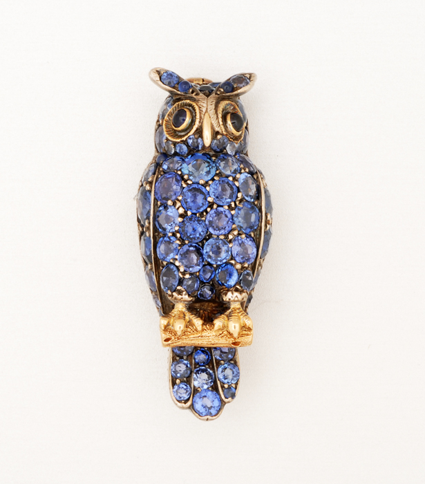 French Art Nouveau “Owl” brooch, Montana sapphires (approx. 7 carats TW) set in 18K gold, marks, c. 1900