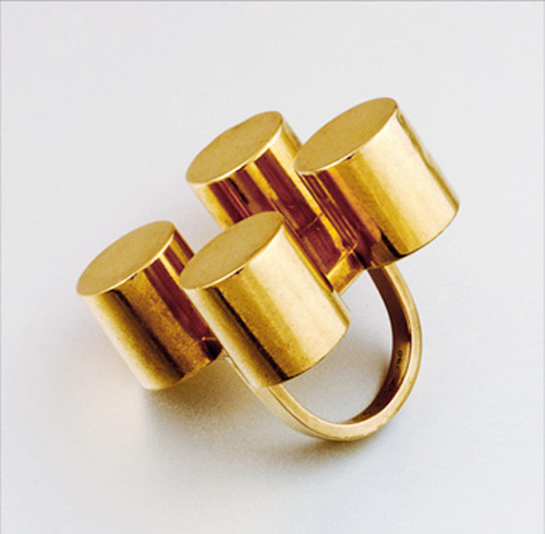 Ettore Sottsass / Walter de Mario, 18K gold architectural ring, signed, 1964