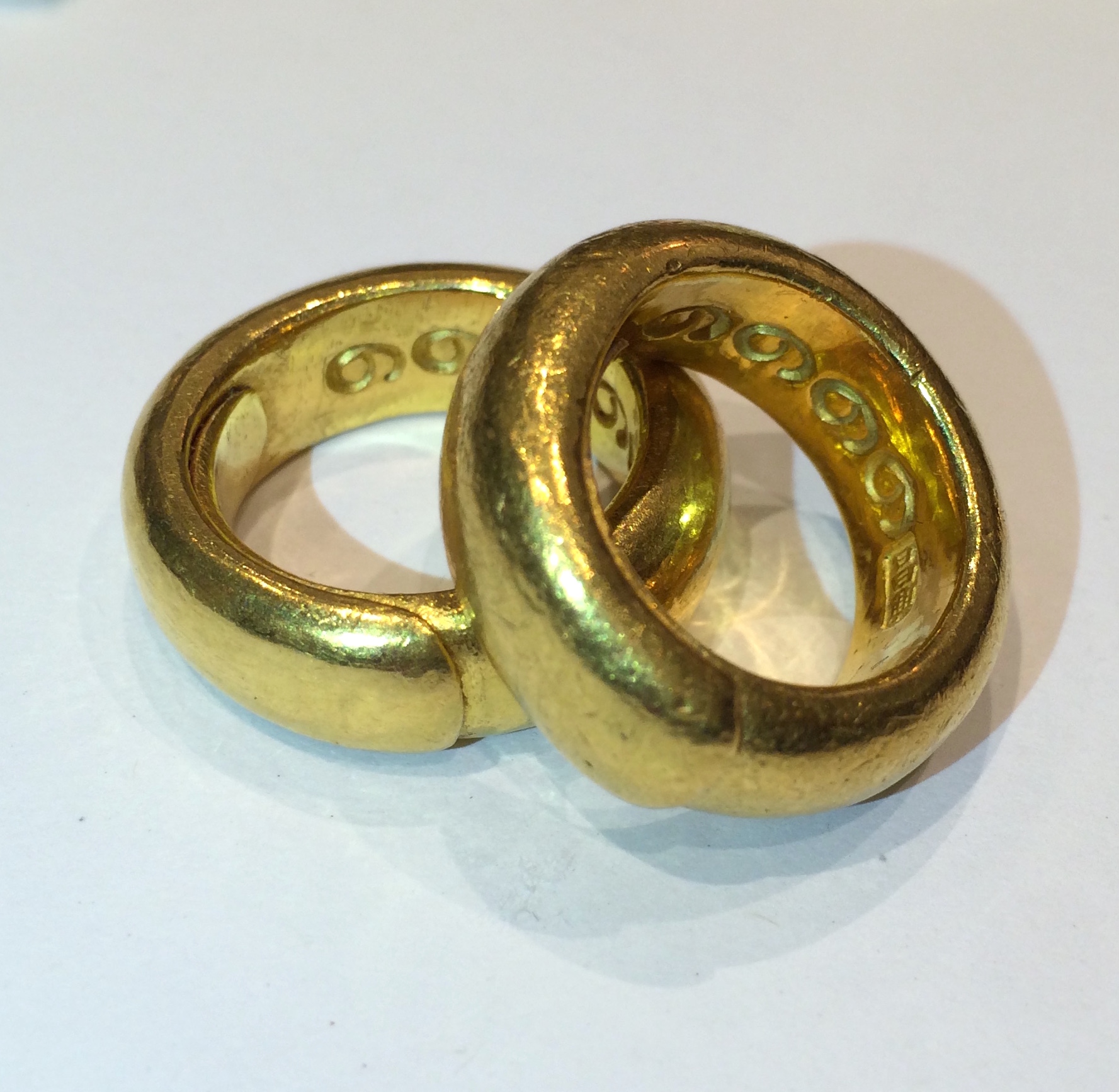 Chinese “Good Luck” 24k gold (9999 fine quality) wrap over design rings, signed, c.1970’s (Size 5 1/2 & 7)