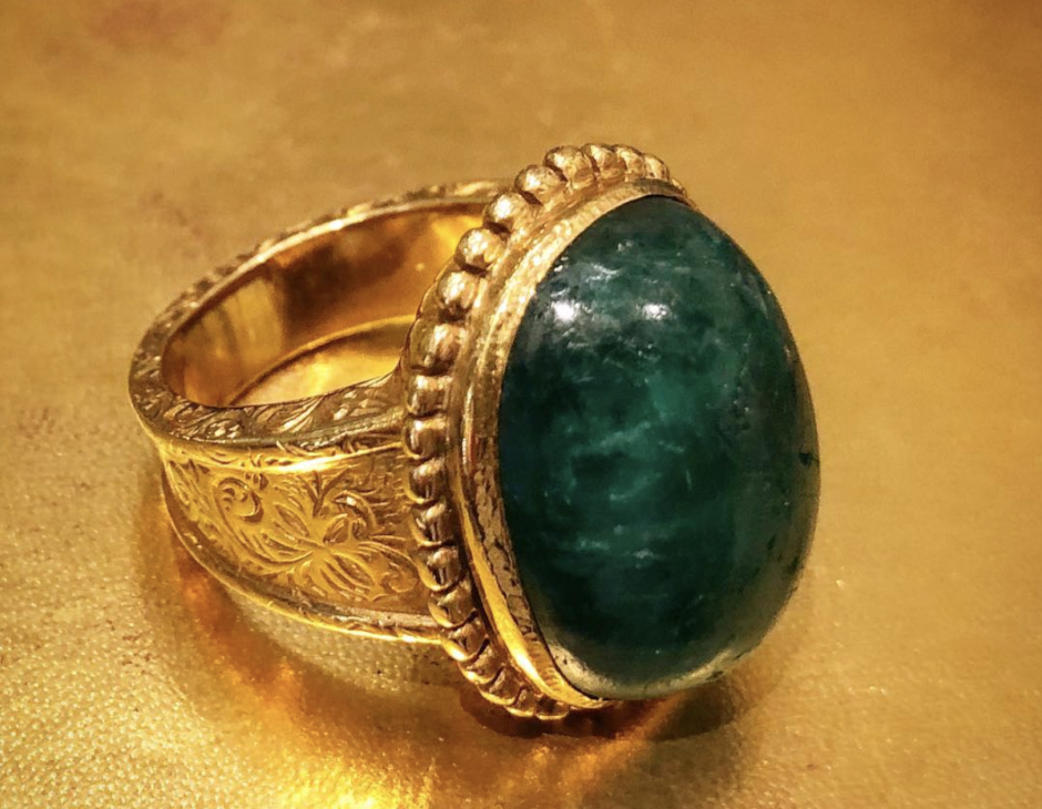 Historical Design I Bhutan natural large cabochon emerald ring (approx ...