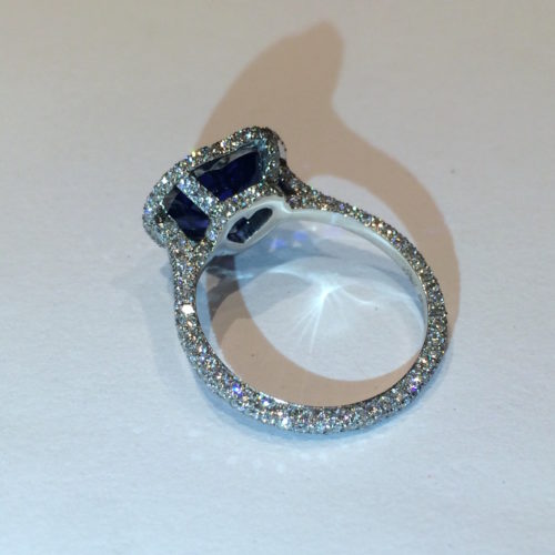 Historical Design I Neil Lane heart shaped natural sapphire solitaire ...